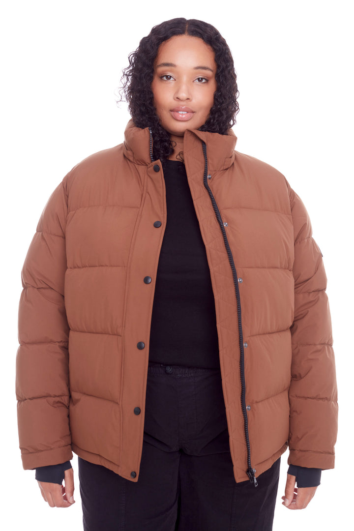 FORILLON PLUS | WOMEN'S VEGAN DOWN (RECYCLED) SHORT QUILTED PUFFER JACKET, MAPLE (PLUS SIZE)