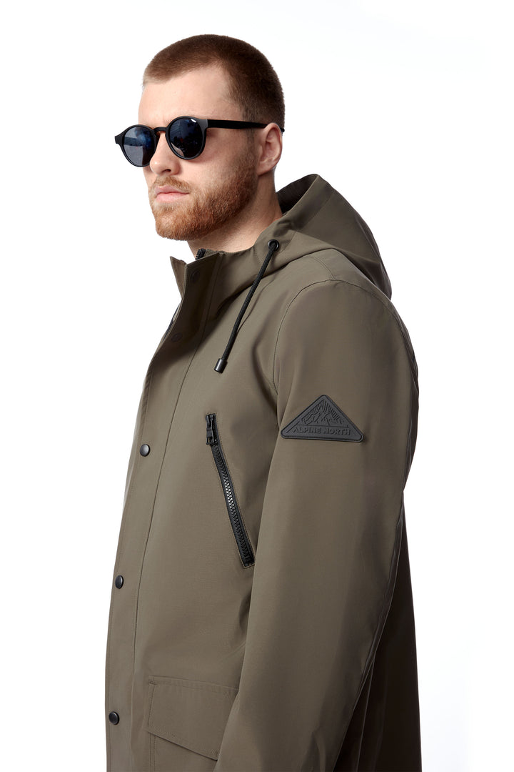 BANKS | MEN'S DRAWSTRING RAINCOAT, DARK OLIVE
