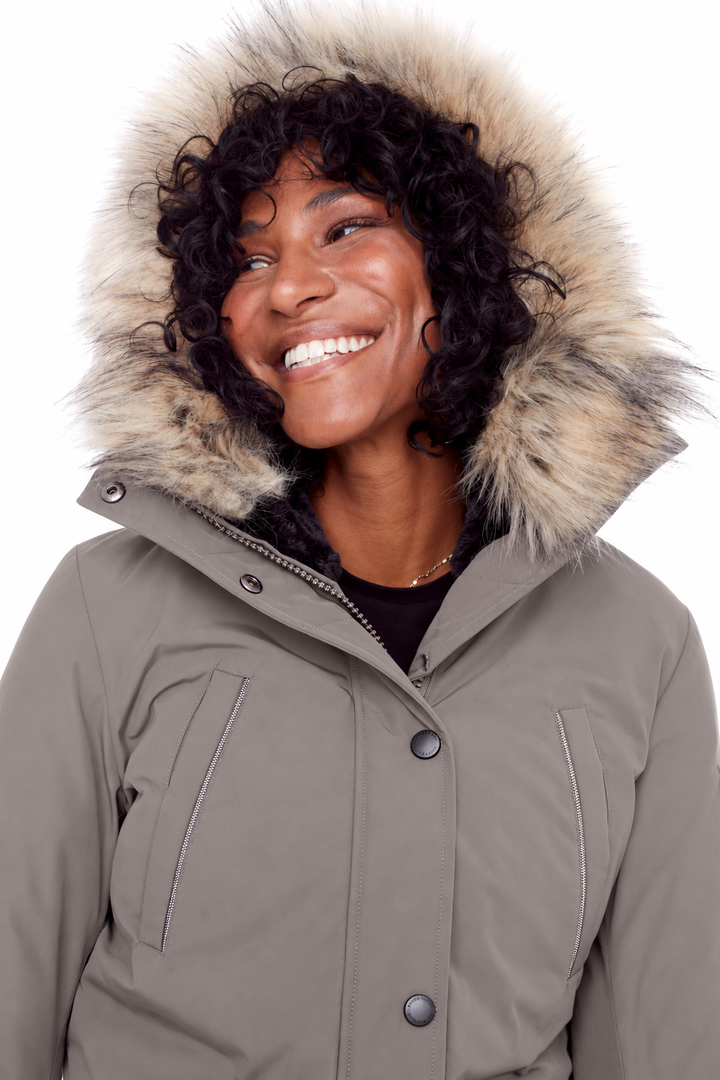 LAURENTIAN | WOMEN&